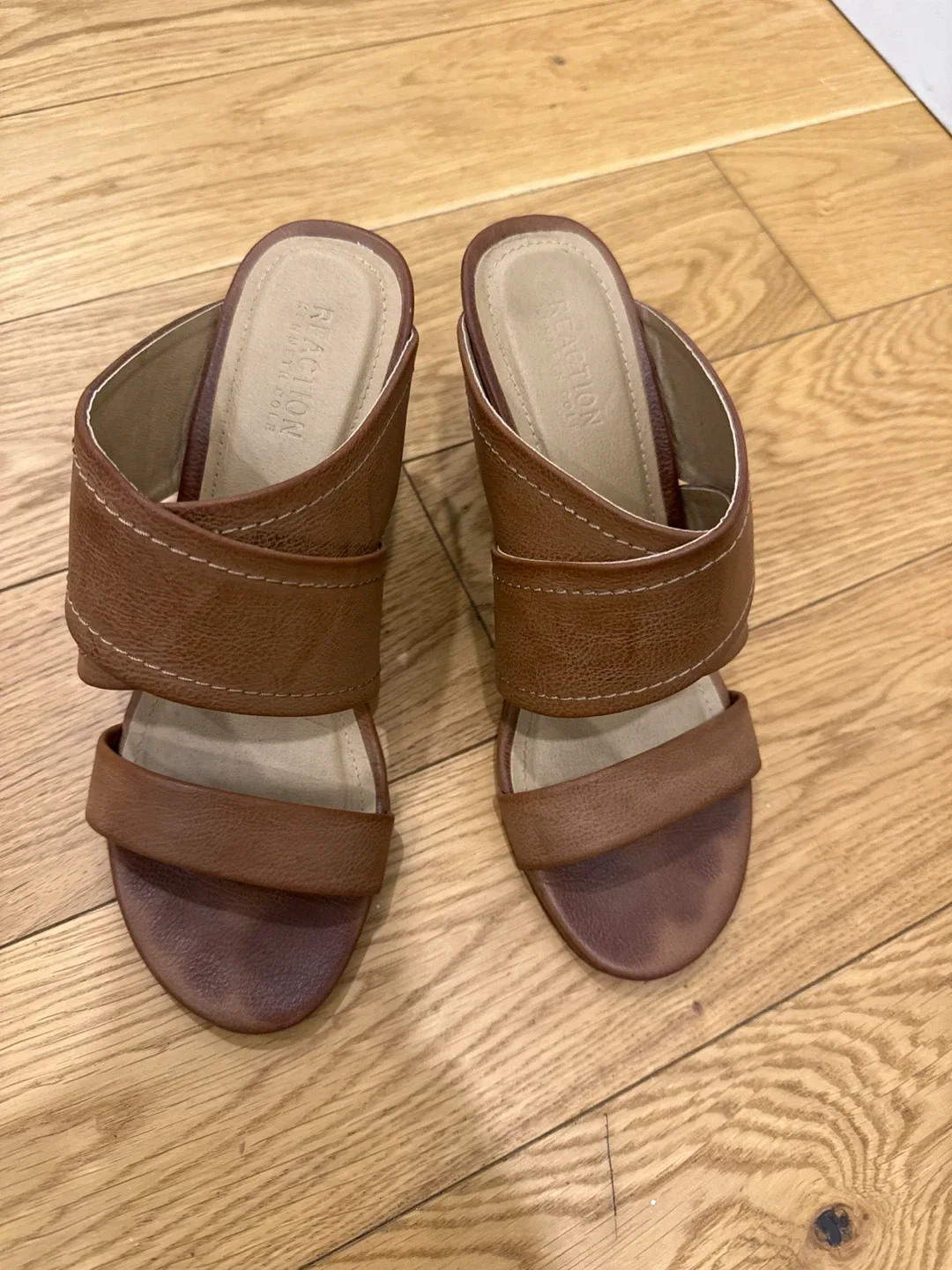 Reaction Kenneth Cole Brown Heels image indicator(2)