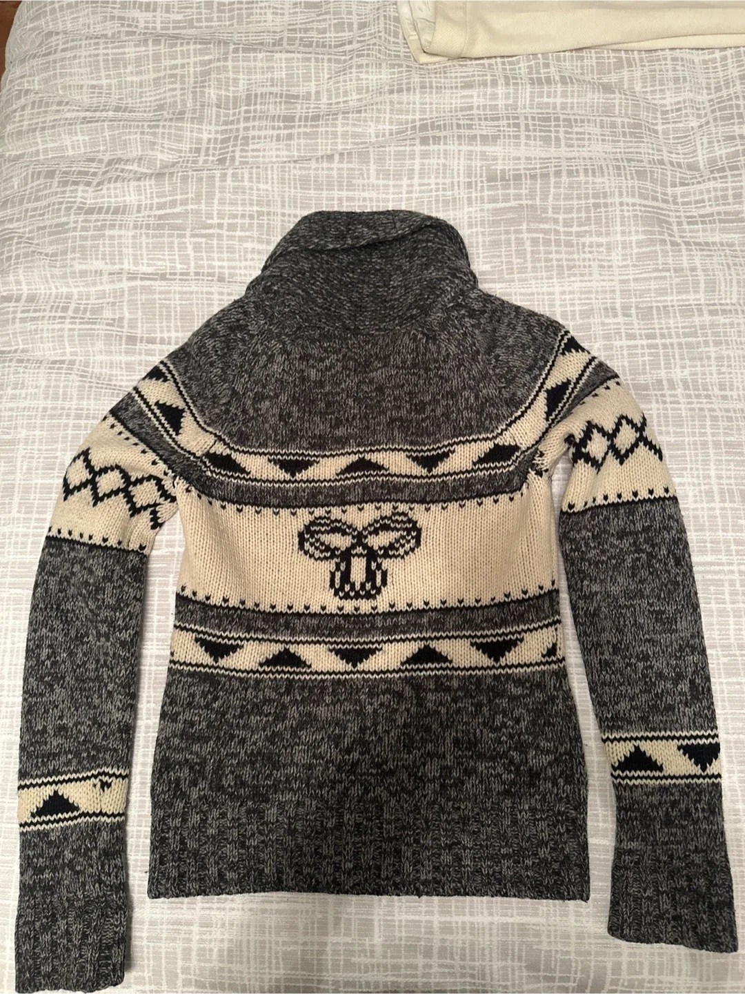 TNA Wilfred Cardigan - Size Small image indicator(2)