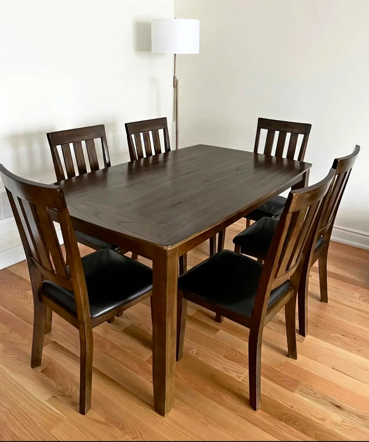 ❗️Wood Dining Table with 6 Chairs❗️120cm x 80cm