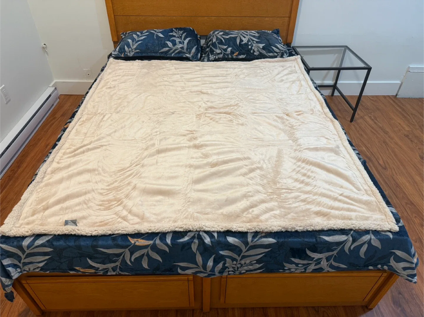 Waterproof Pet Blanket for Furniture, Bed image indicator(3)