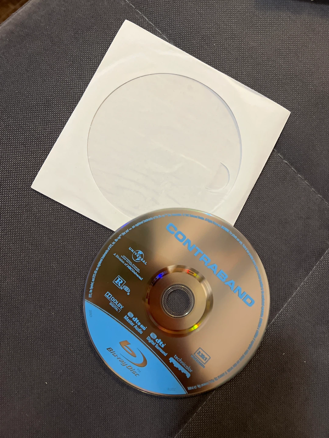 Contraband Blu-Ray Disc - photo 2