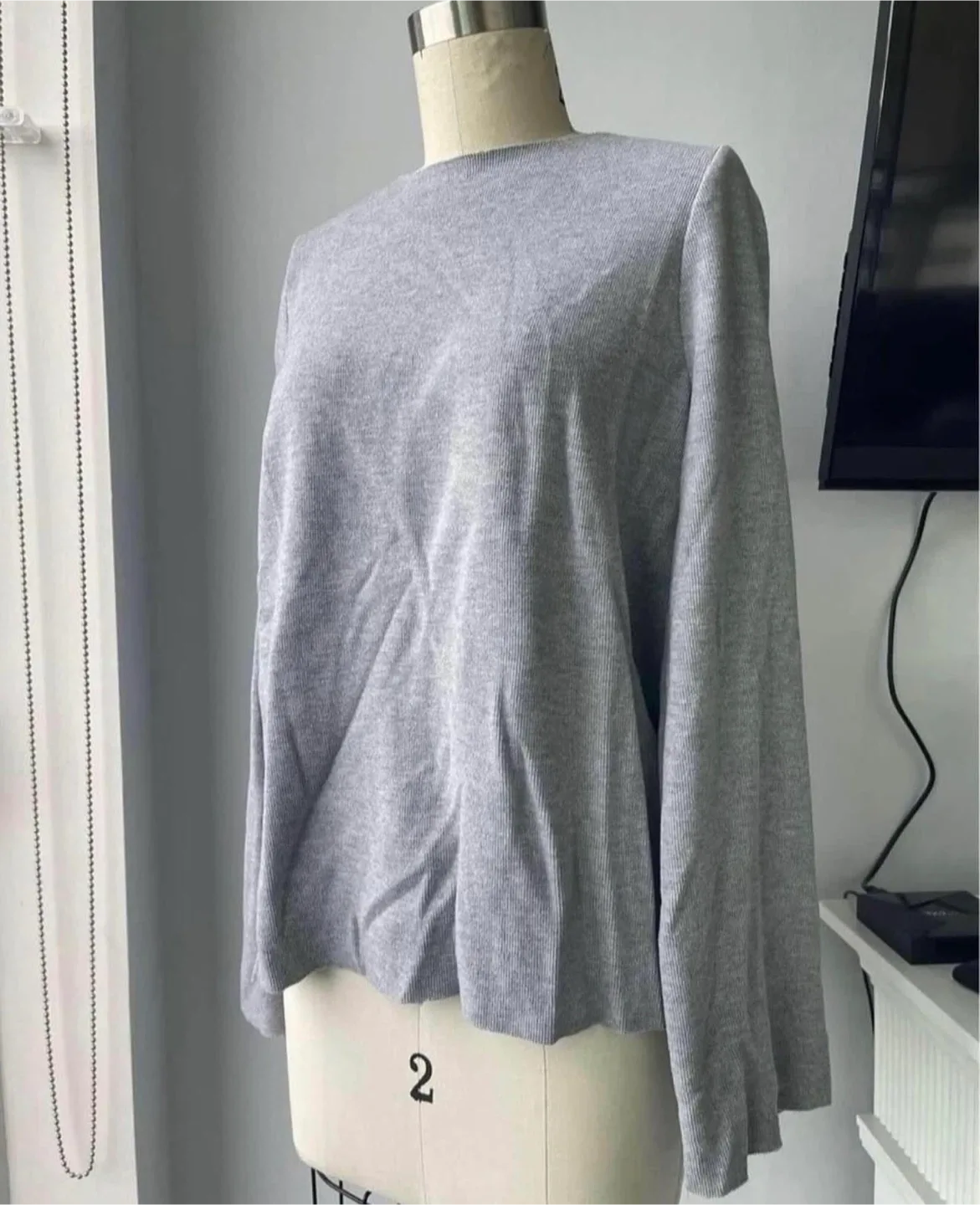 Zara sweater size small