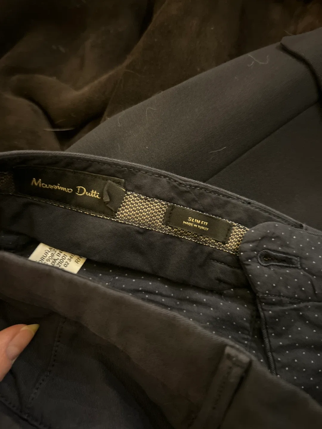 men’s wardrobe starter: winter coats, jacket, shirts & pants image indicator(9)