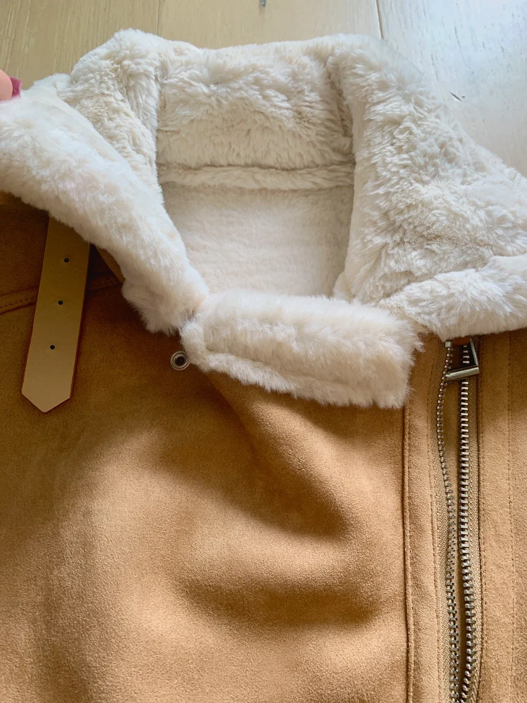 New Shearling Aviator Jacket Size M image indicator(8)