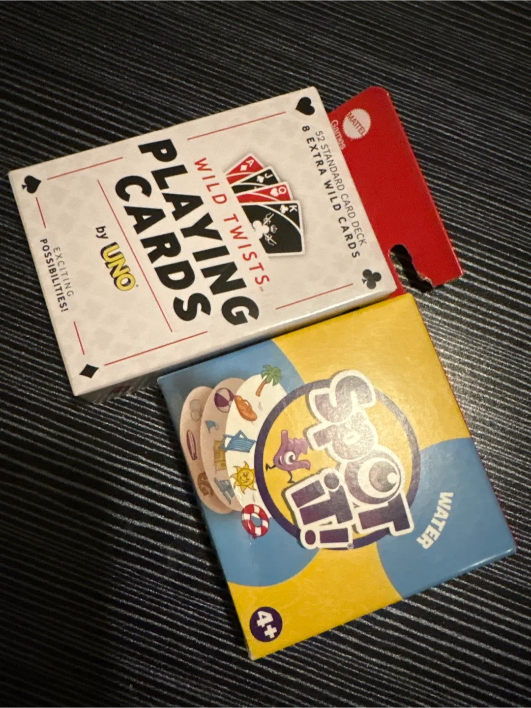 UNO Wild Twists & Spot It! Water - New