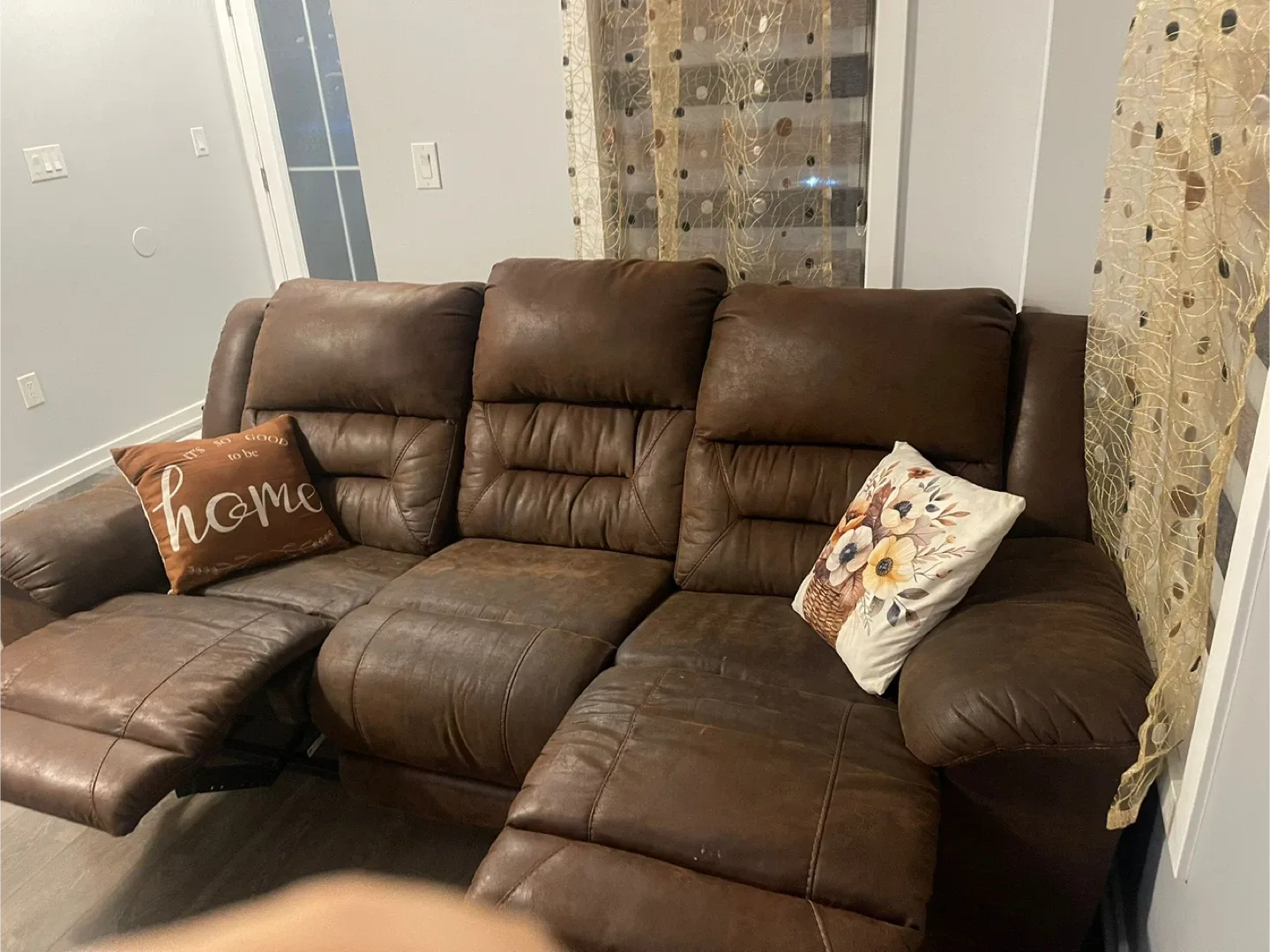 Brown Leather Reclining Sofa image indicator(4)