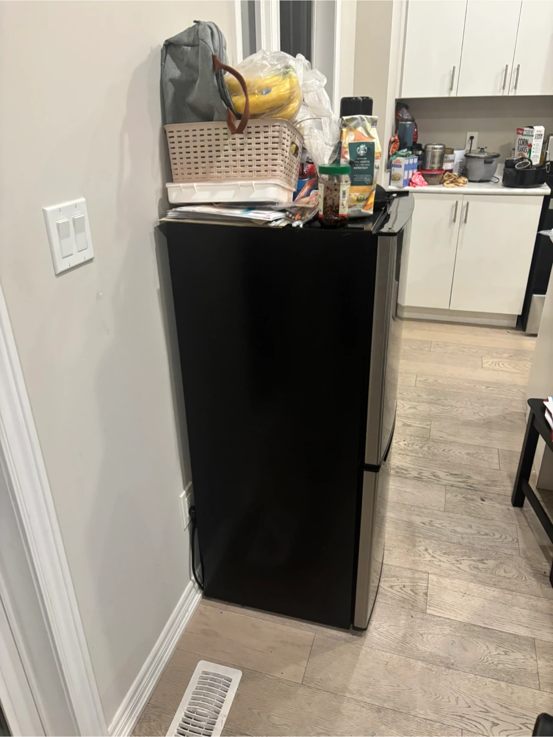 Insignia 4.9 Cu. Ft. Bottom Freezer Refrigerator - photo 5