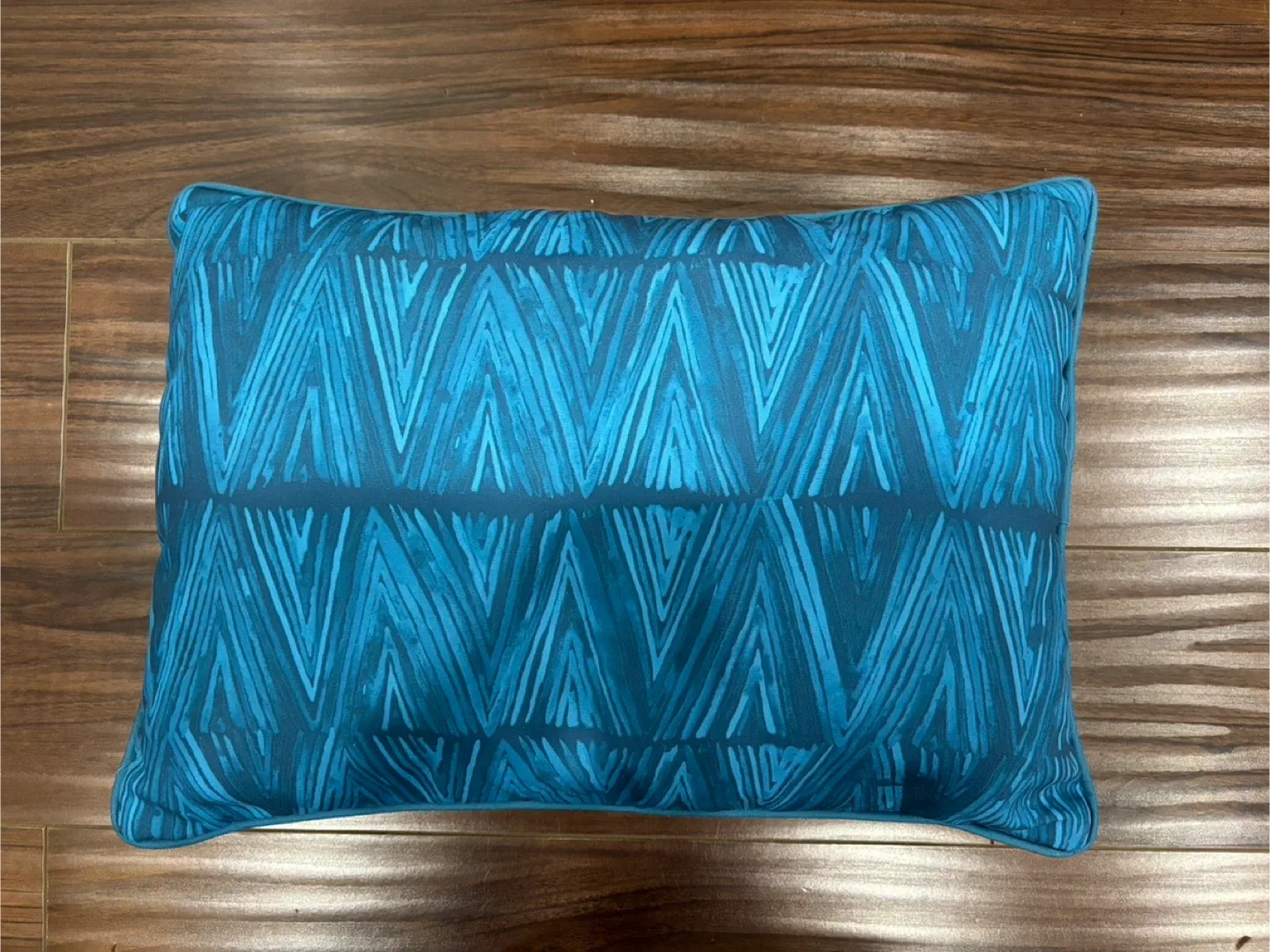 INDOOR/OUTDOOR PILLOW