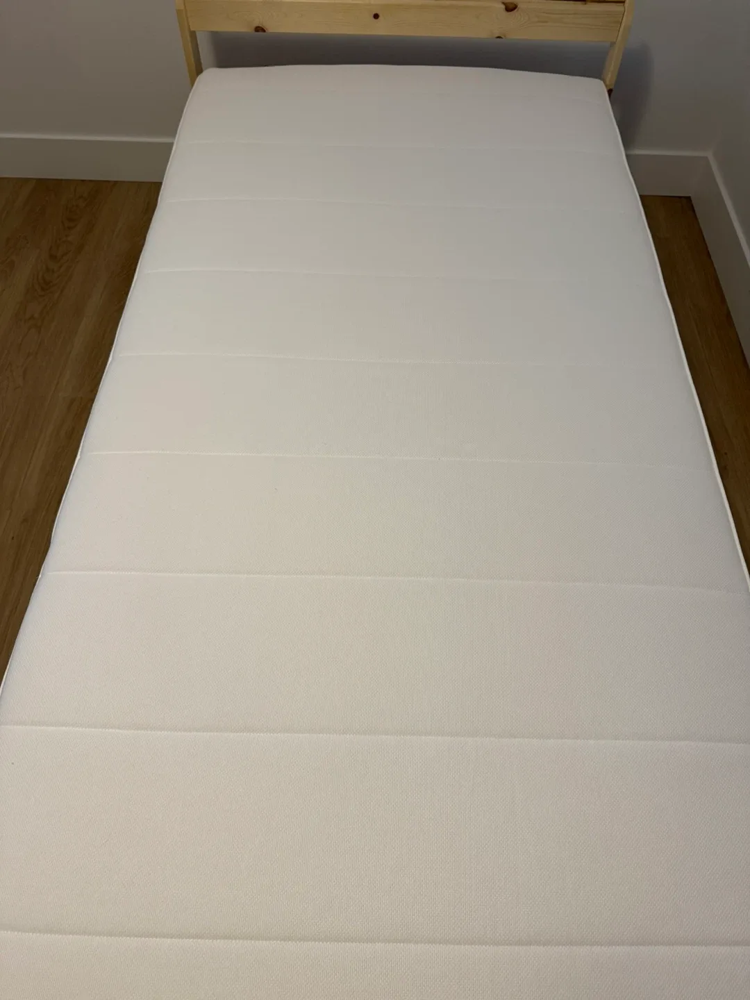 IKEA Vesteroy Twin Mattress & Bed Frame image indicator(2)