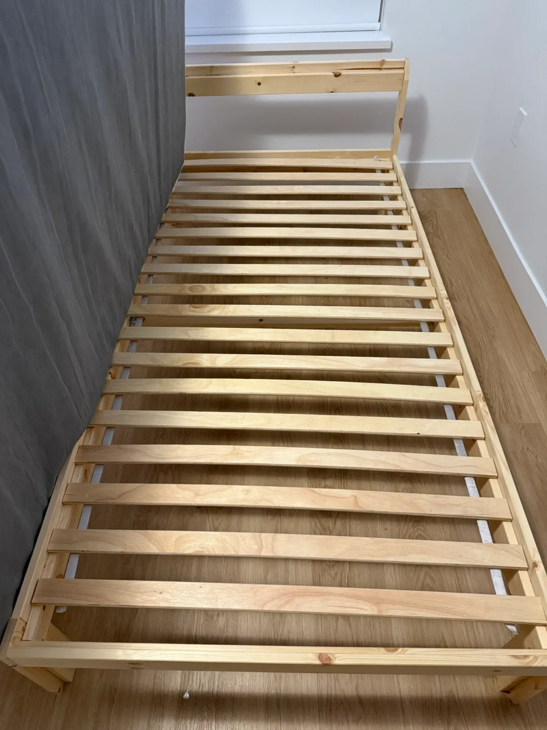 IKEA Vesteroy Twin Mattress & Bed Frame image indicator(3)