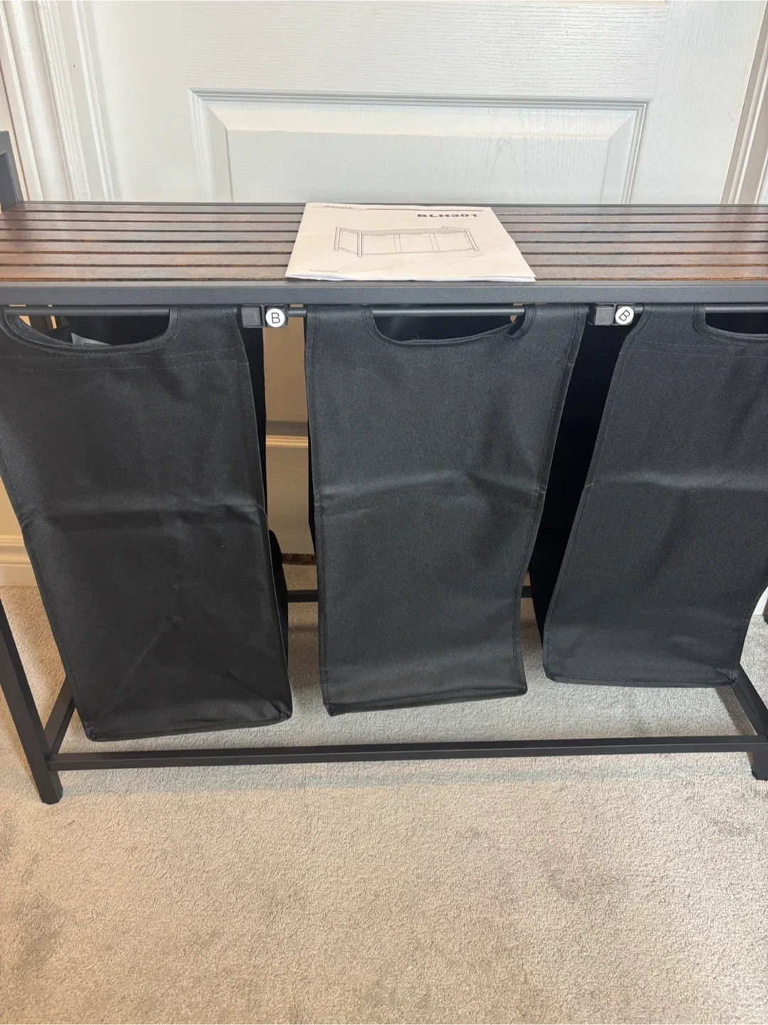 Laundry Hamper Sorter with 3 Pull-Out and Removable Bags image indicator(6)