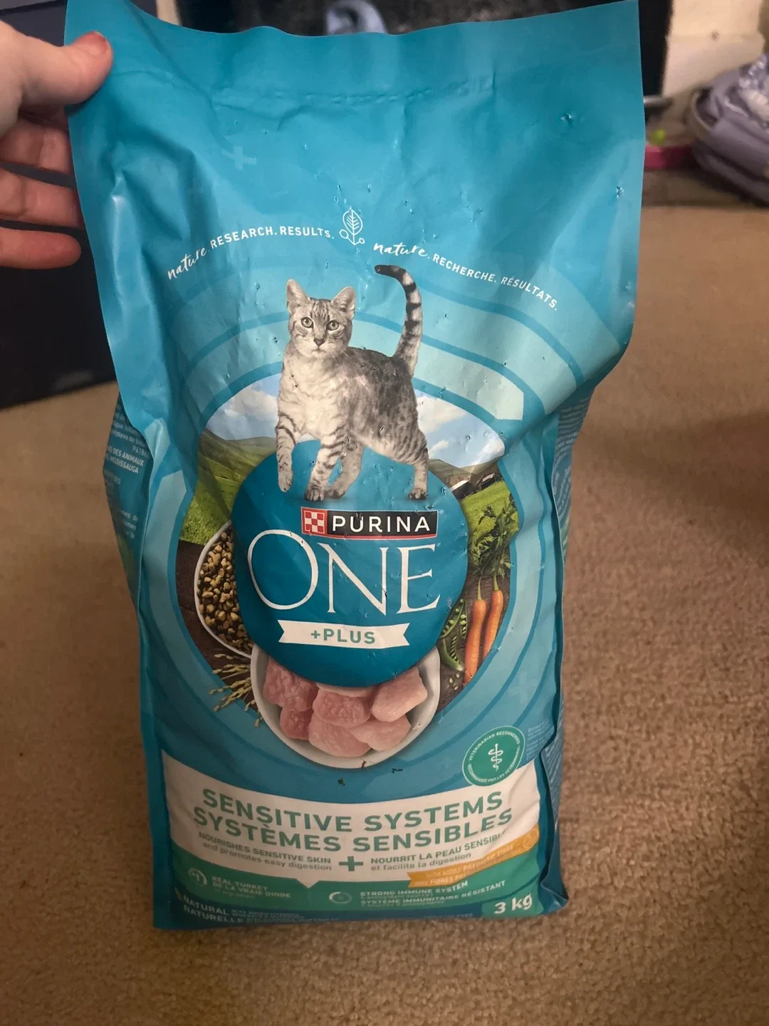 Purina ONE +Plus Sensitive Systems Cat Food 3 kg