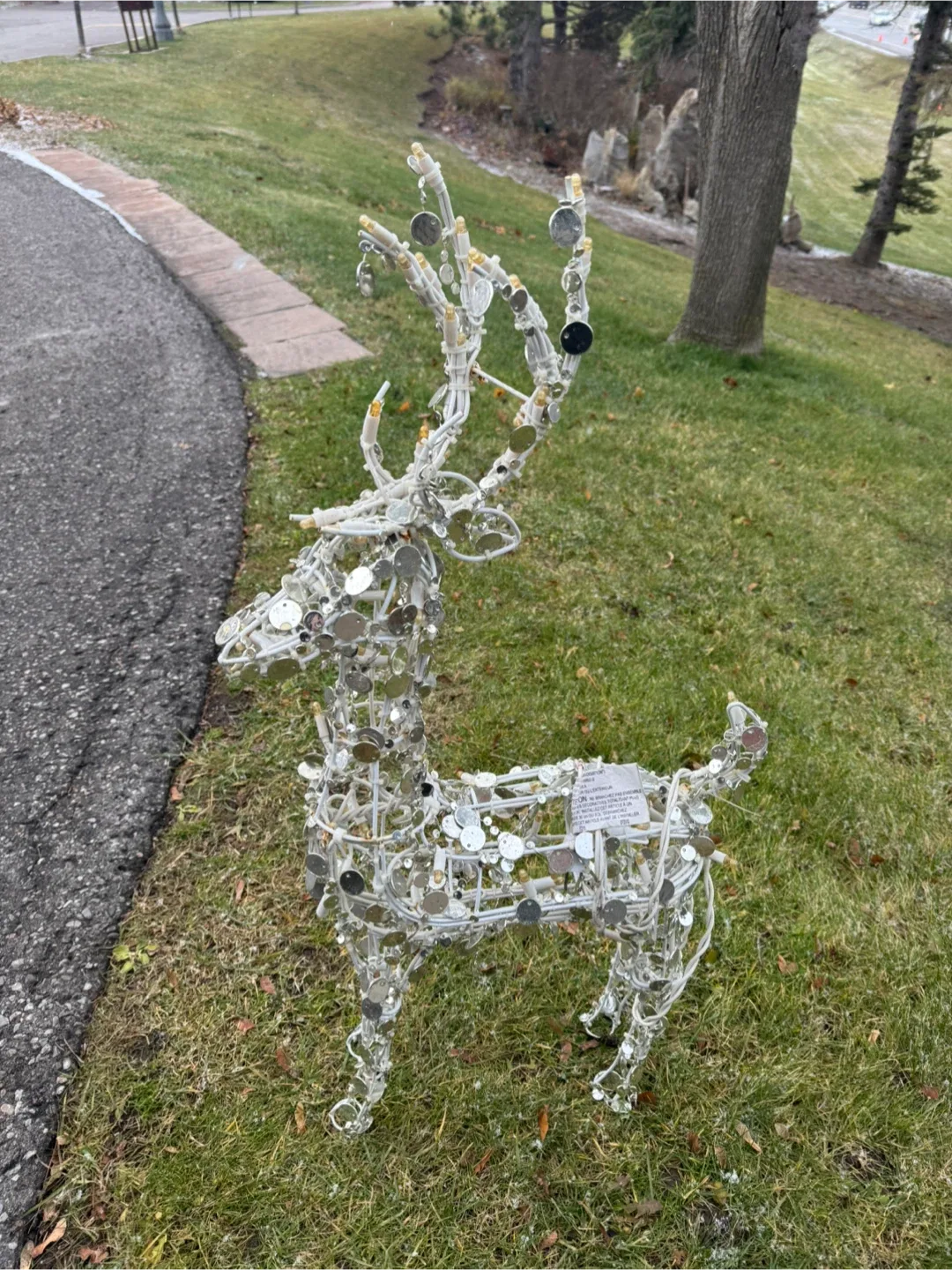 Outdoor Christmas Reindeer Decoration image indicator(2)