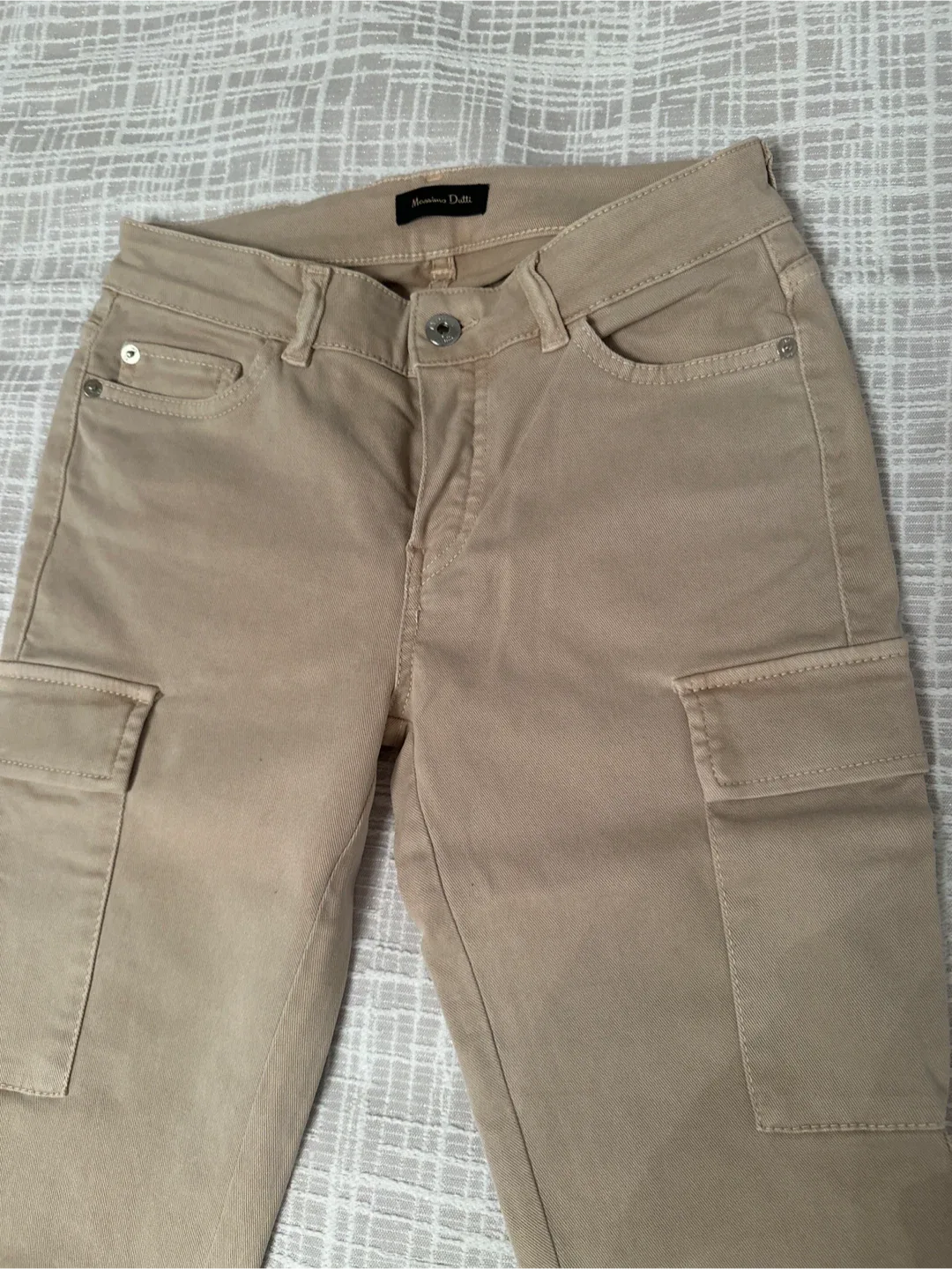 Massimo Dutti Beige Cargo Pants image indicator(2)