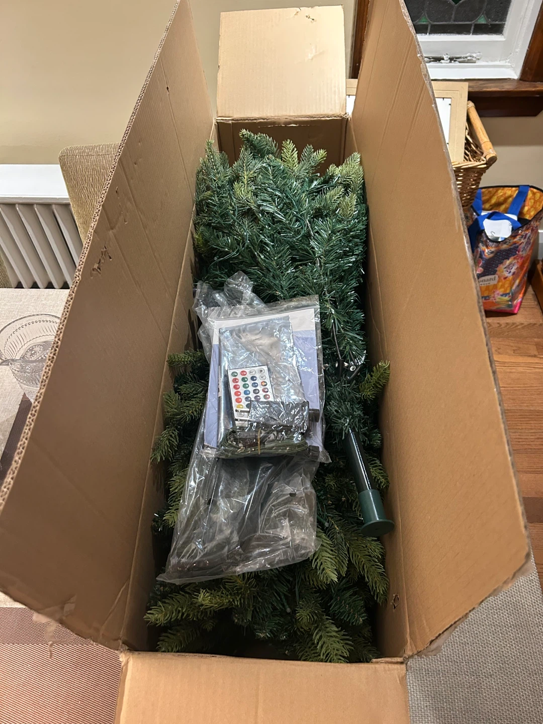 Pre-lit Christmas Tree - 5.5’ - photo 2