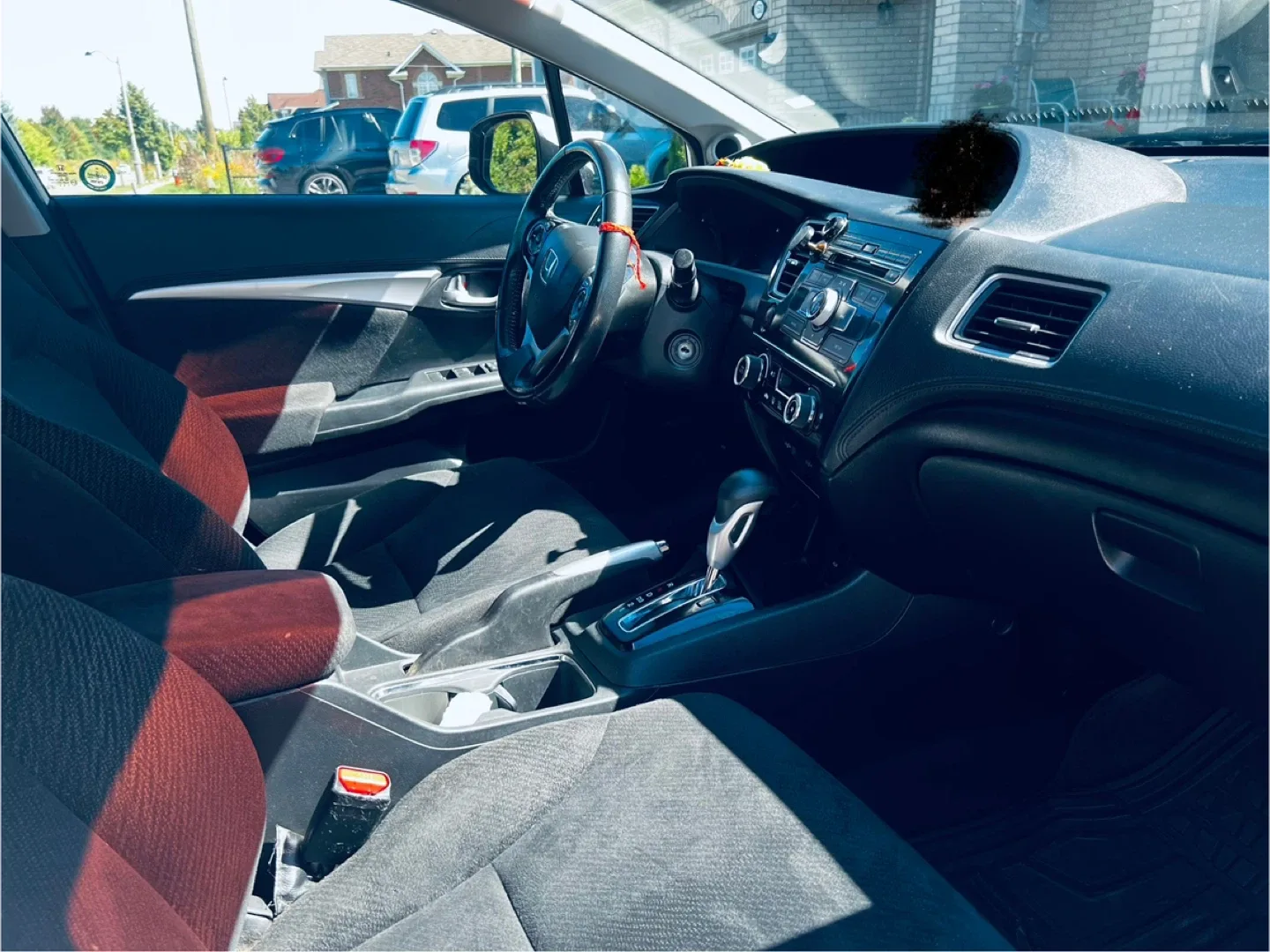 White Honda Civic Sedan image indicator(7)