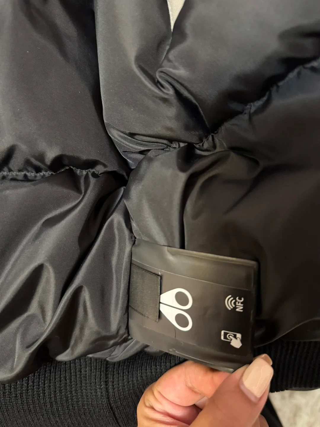 Moose Knuckles Ballistic Bomber XL grey image indicator(4)