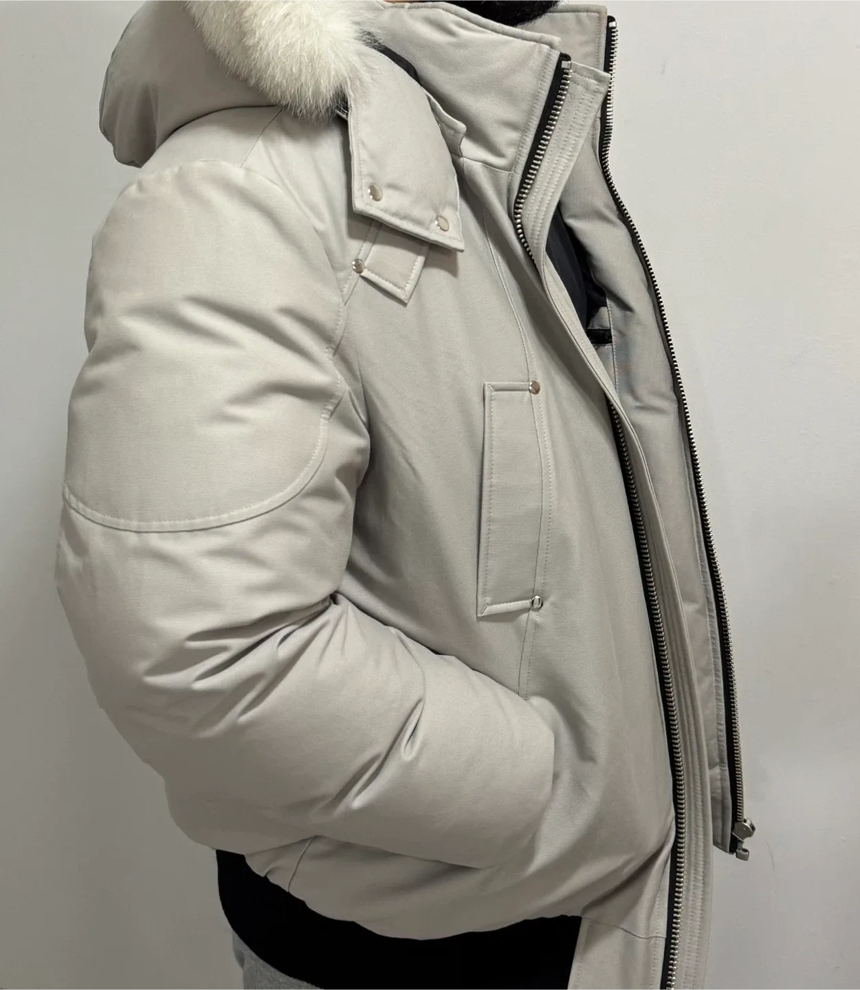 Moose Knuckles Ballistic Bomber XL grey image indicator(2)