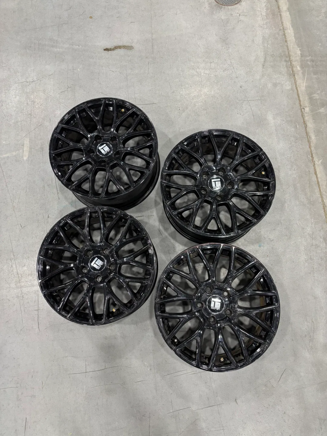 Touren 17” Rims 5x120