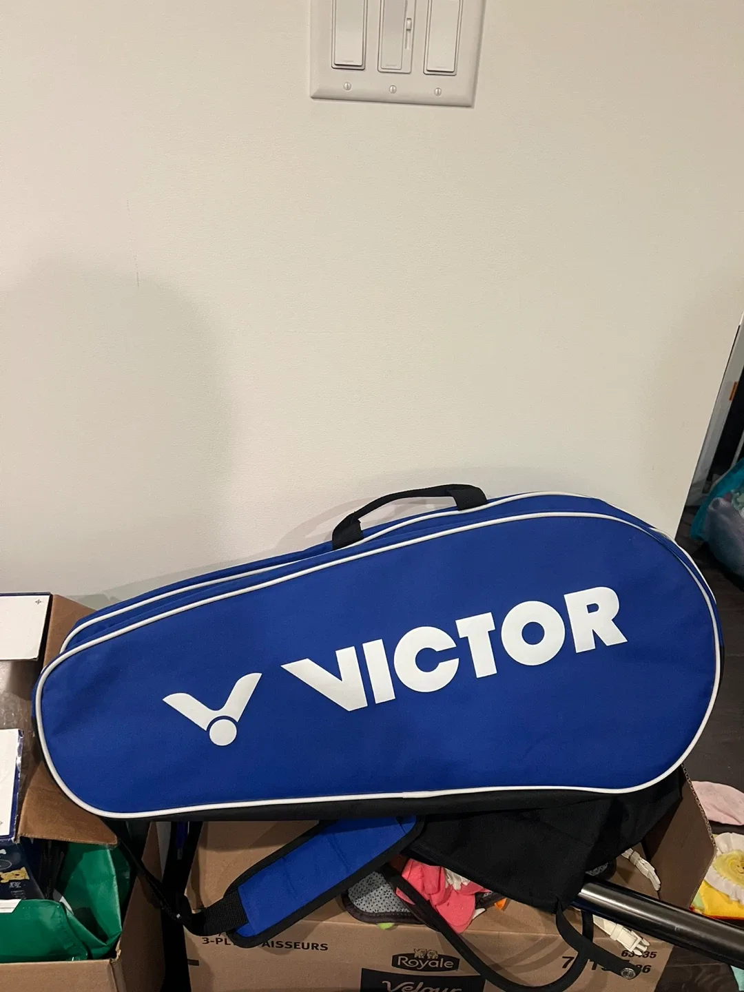 Badminton Racquets , Shuttlecocks, and shoes size 9 image indicator(7)