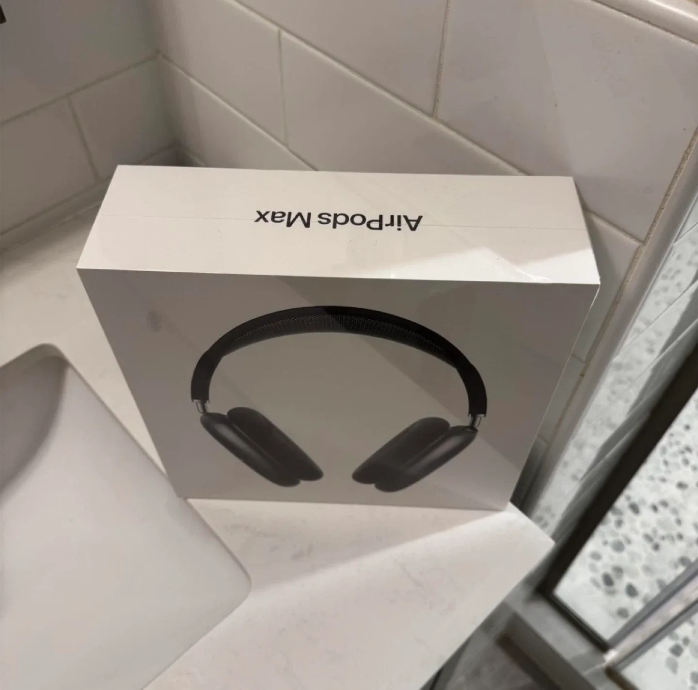 New Apple AirPods Max - Black image indicator(8)