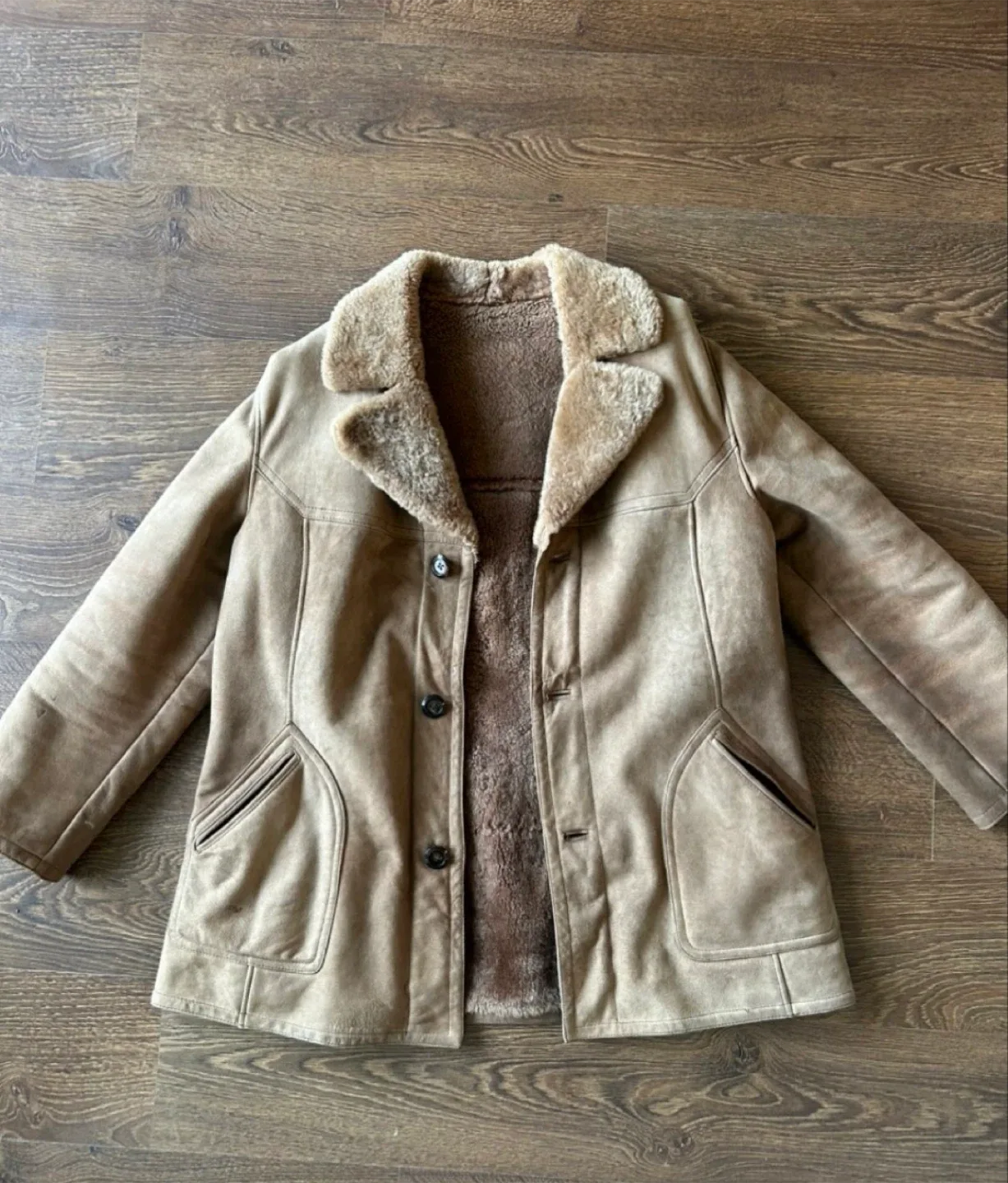 men’s wardrobe starter: winter coats, jacket, shirts & pants image indicator(3)