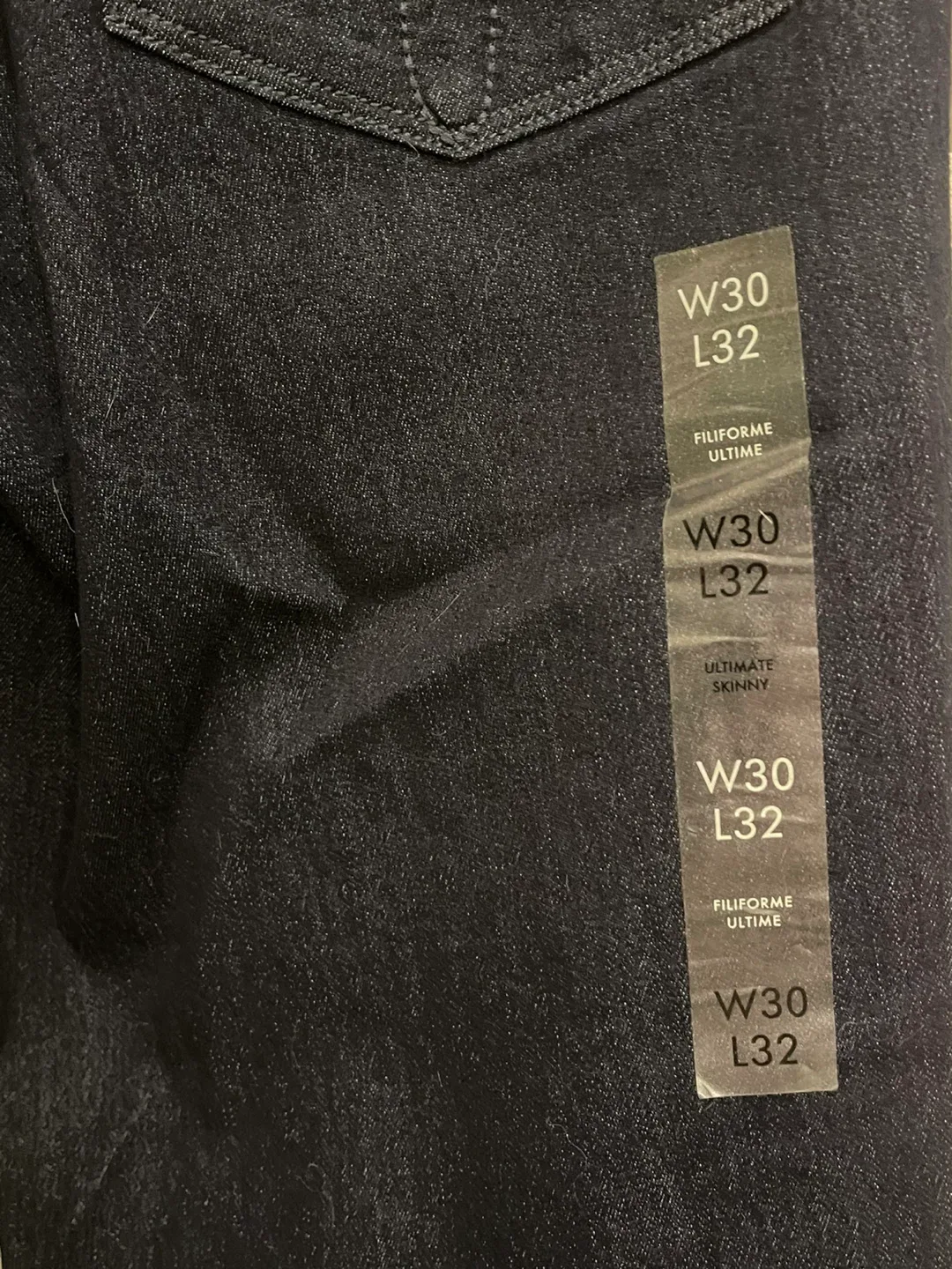 New Calvin Klein Jeans, Size 30x32 image indicator(4)