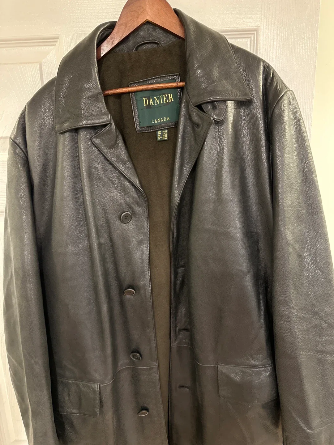 Danier Canada Leather Coat Size XL