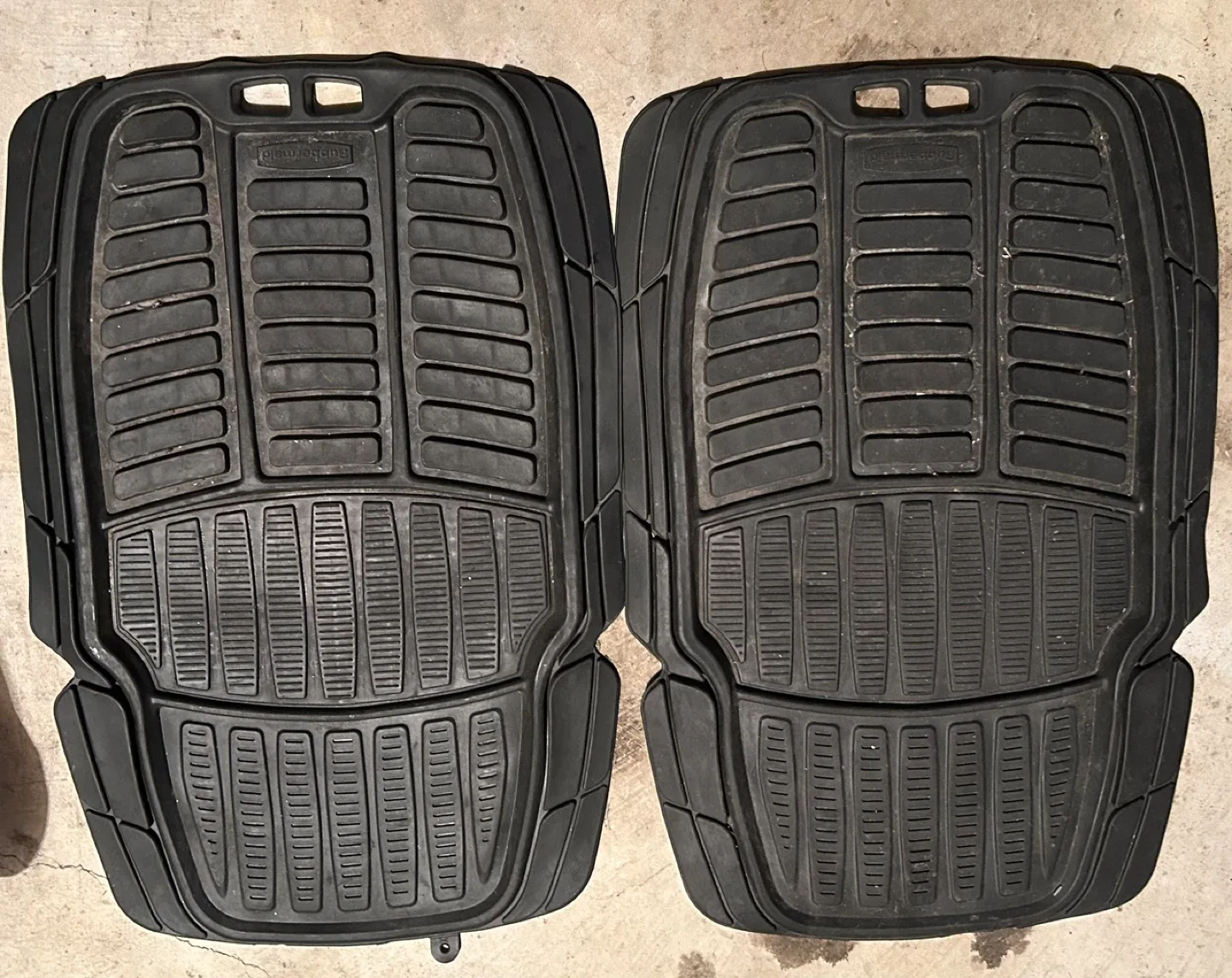 Rubbermaid Black Car Floor Mats - Pair image indicator(2)