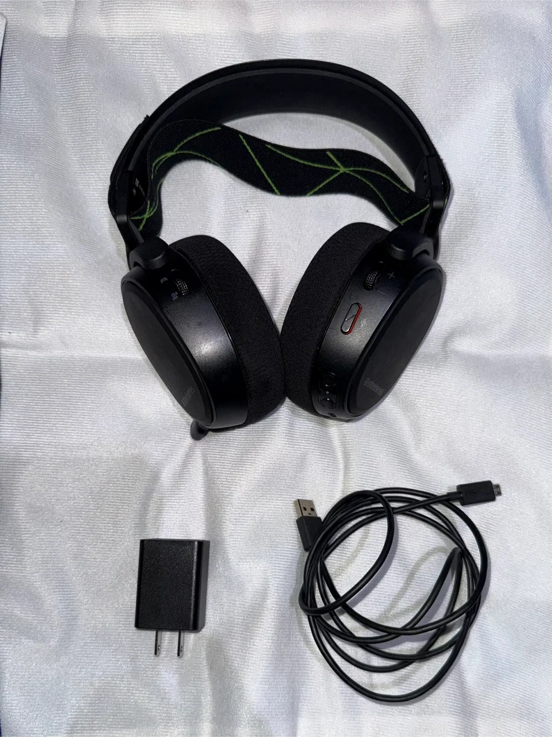 SteelSeries Arctis 9X Wireless Gaming Headset $80