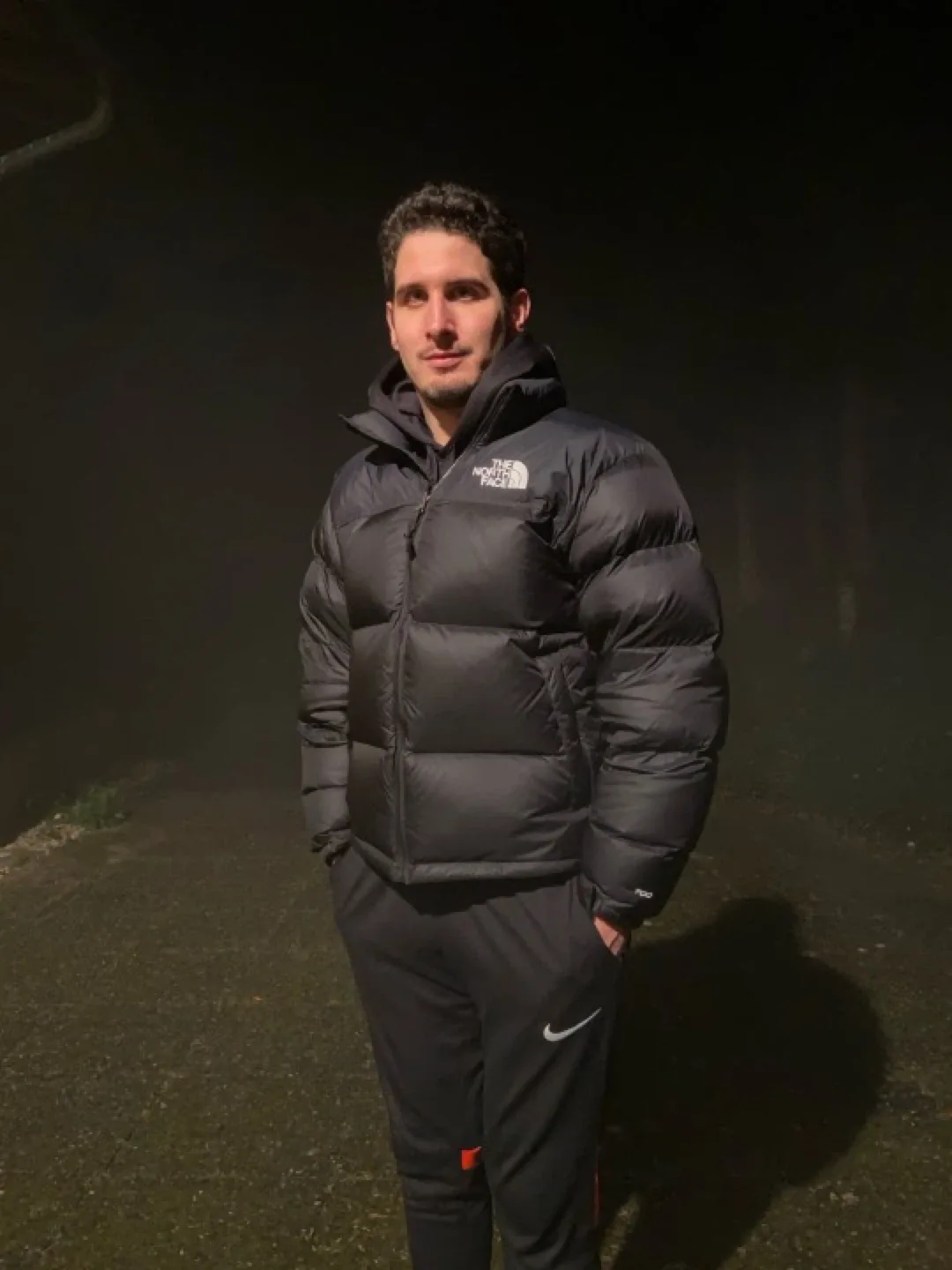 CHRISTMAS SALE NORTH FACE NUPTSE 700 PUFFER JACKET image indicator(3)