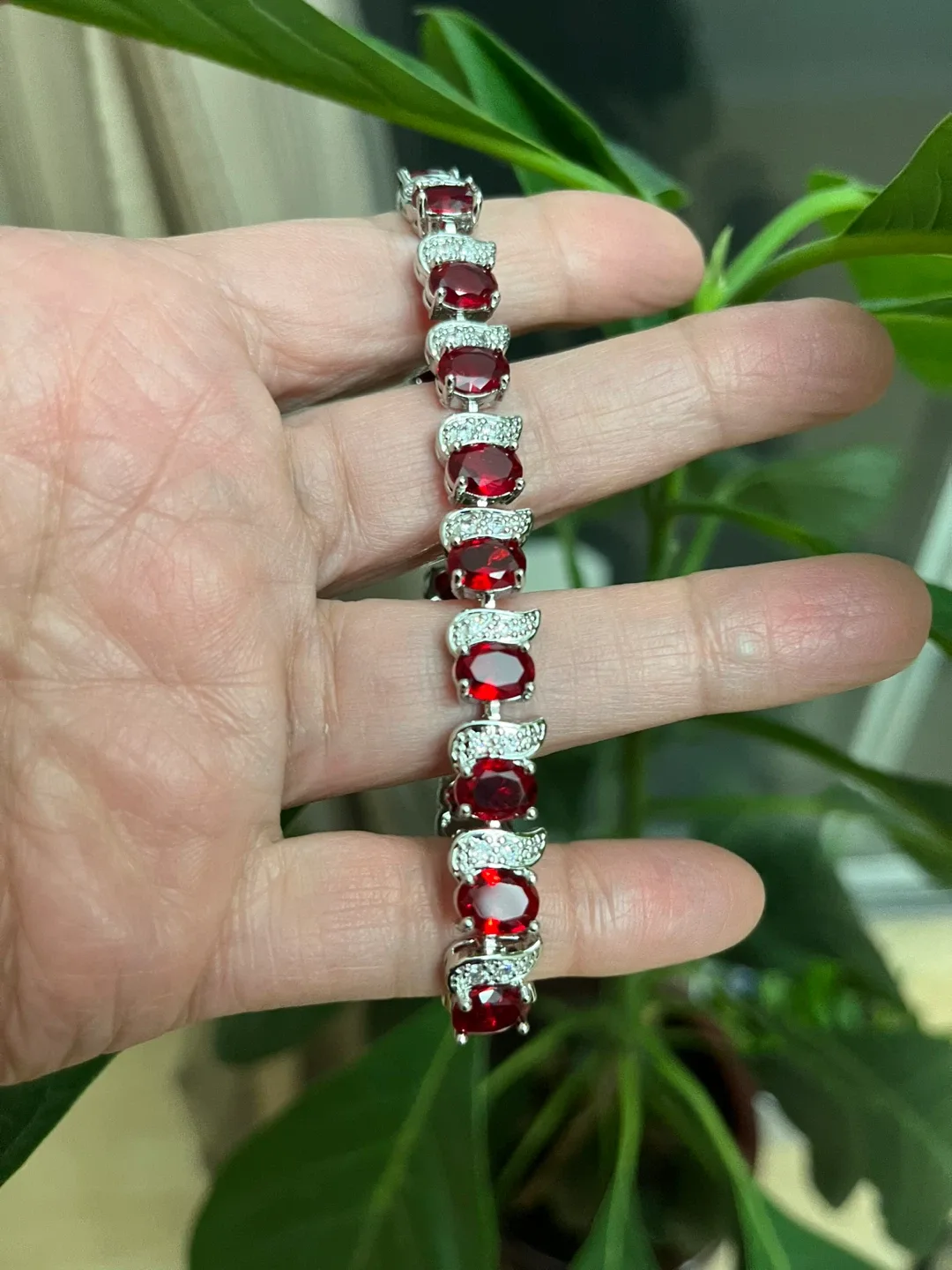 Red zircon Stone Jewellery Set - Ring Size 8 image indicator(2)