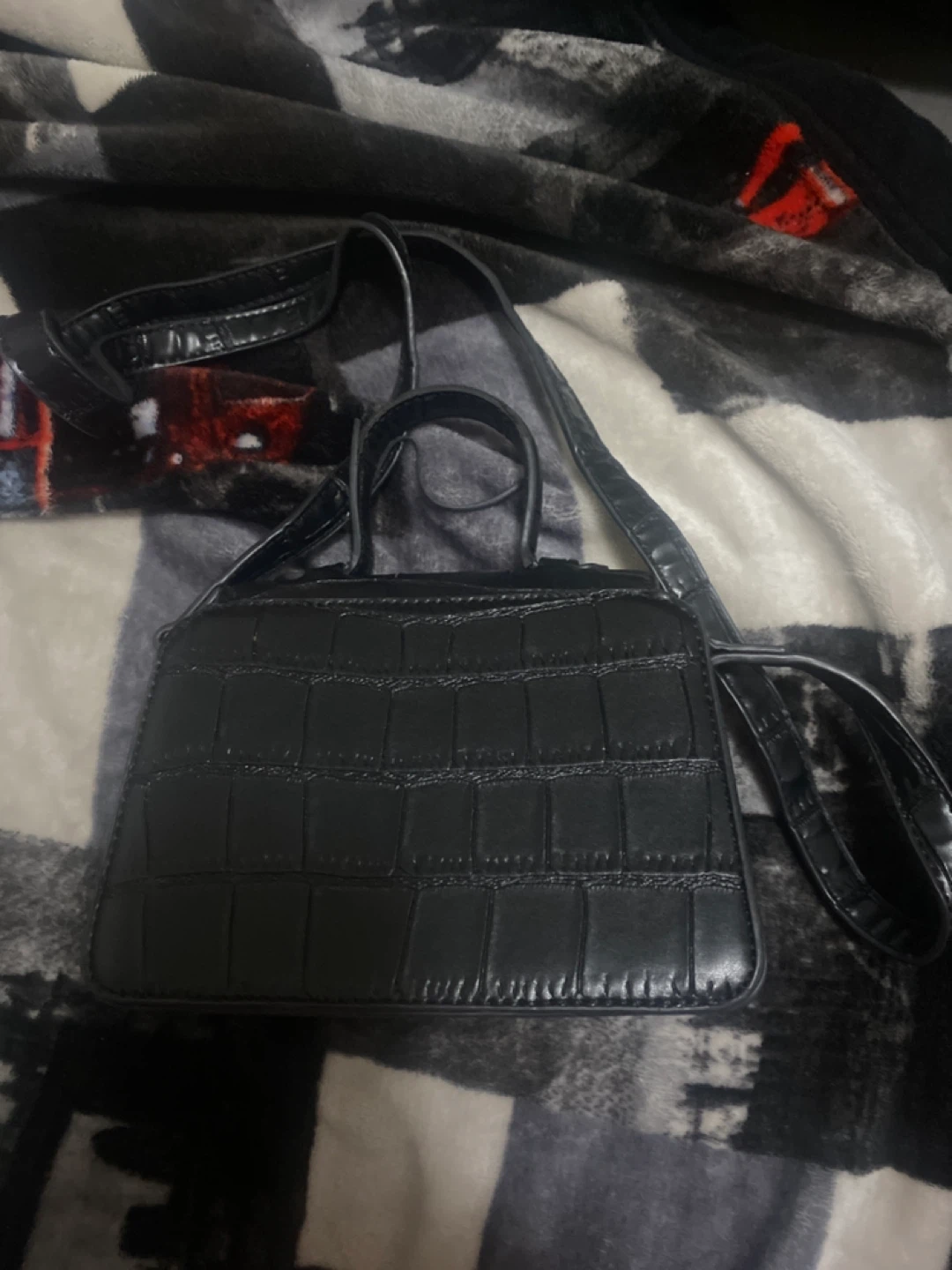 Black Crocodile Pattern Mini Bag - photo 2
