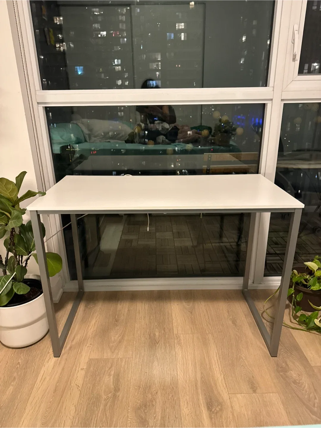 White Desk - 40" x 19"