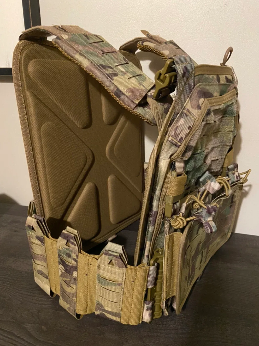 Tactical Vest for Men Quick Release Adjustable Airsoft Vest image indicator(3)