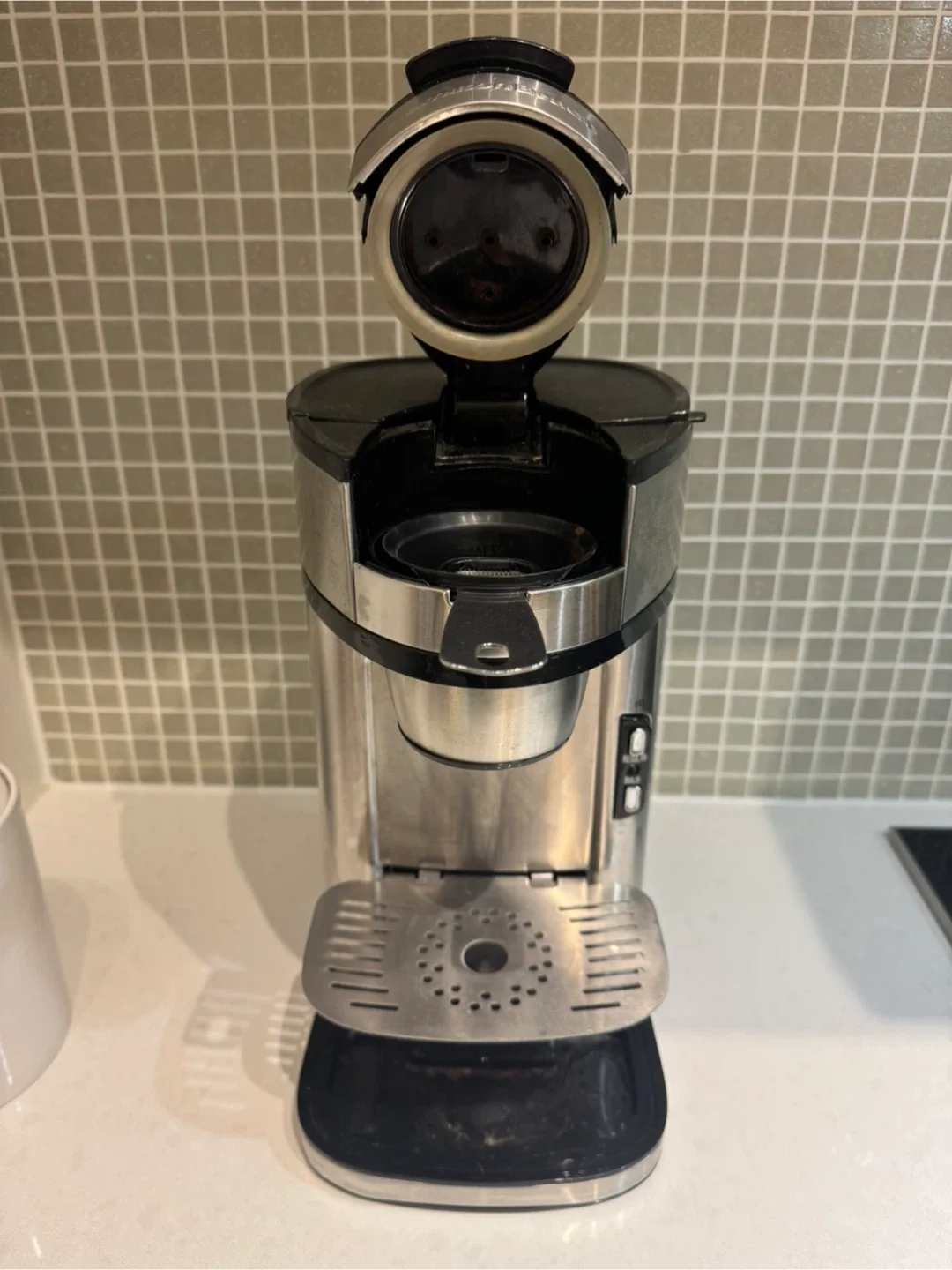 Hamilton Beach Single-Serve Coffee Maker image indicator(3)