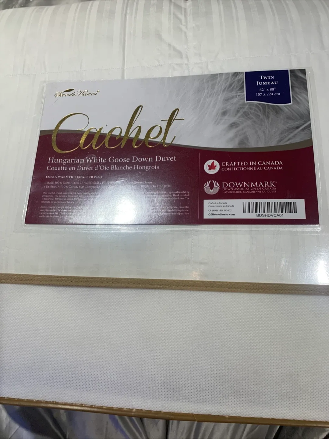 Cachet Twin Jumeau Duvet - New in Package!