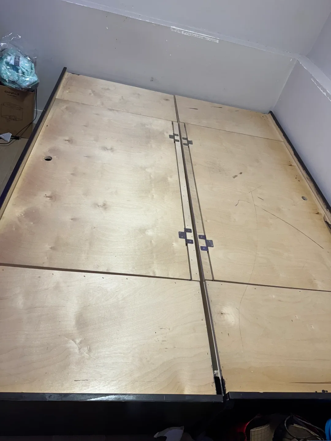 Queen size box bed with mattress image indicator(2)