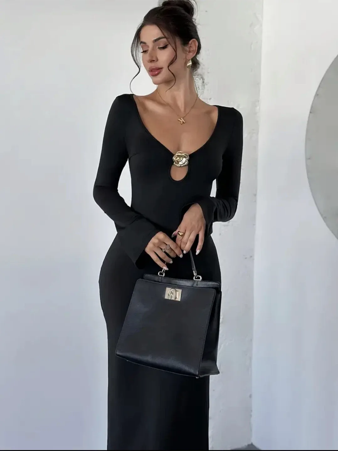 Black Keyhole Bodycon Dress