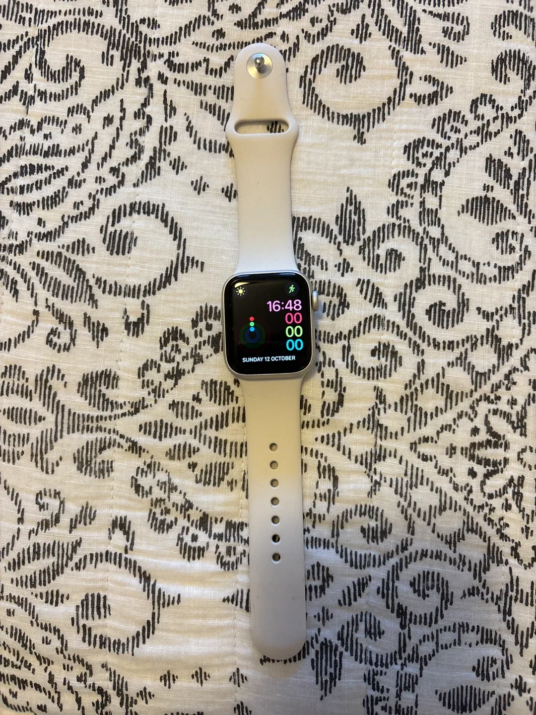 Apple Watch SE starlight 40mm (2nd generation) GPS image indicator(6)