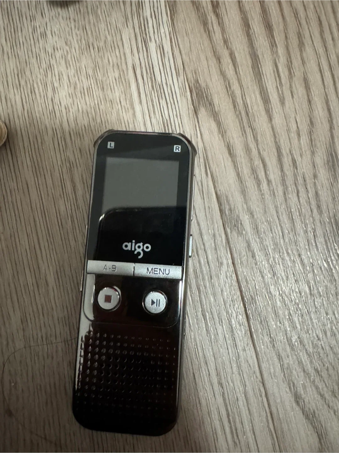 Aigo Digital Voice Recorder 8gb