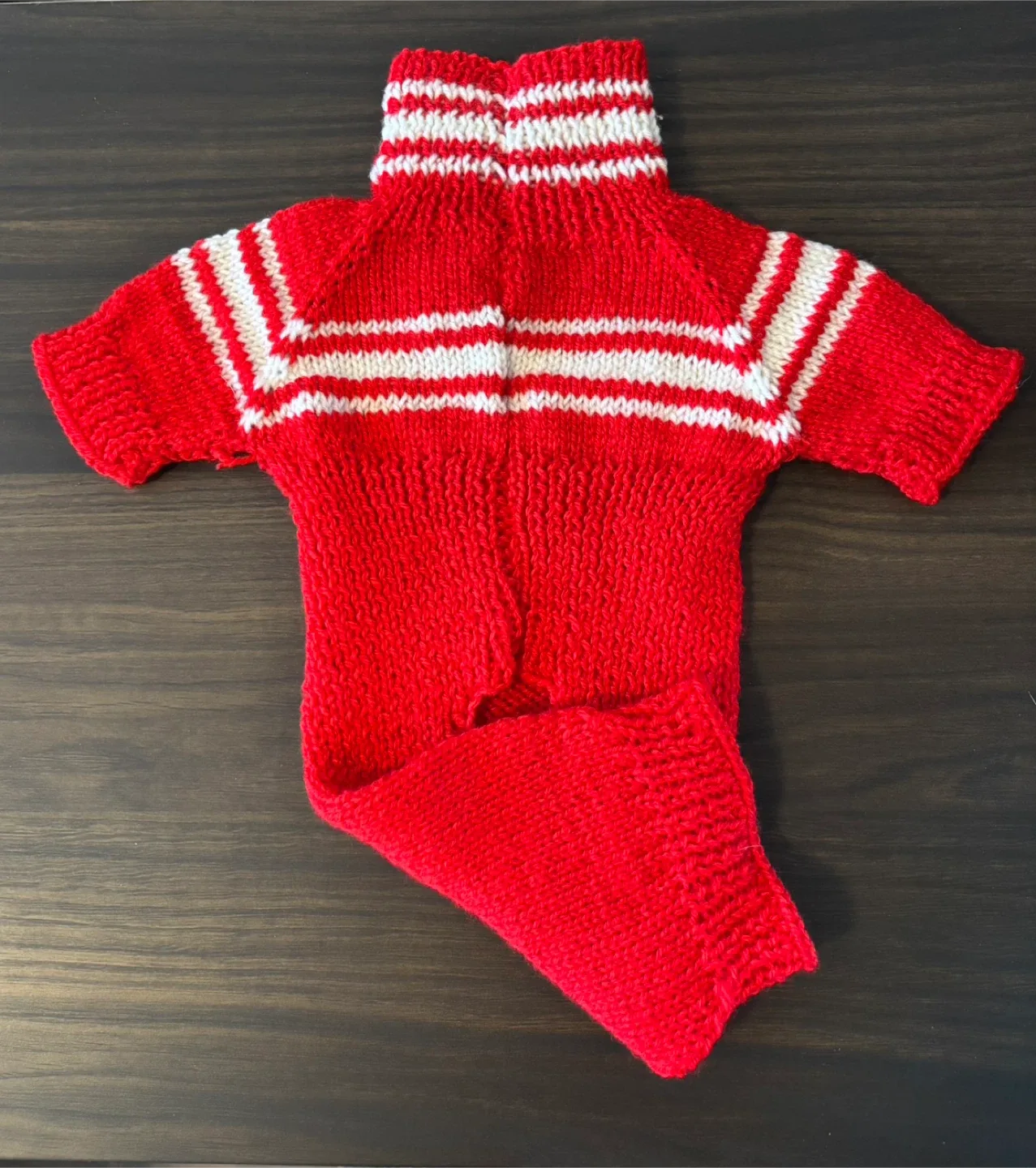 Hand-knitted Red & White Dog Sweater image indicator(2)