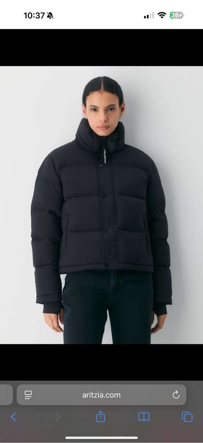 Aritzia The Super Puff™ Shorty - Black