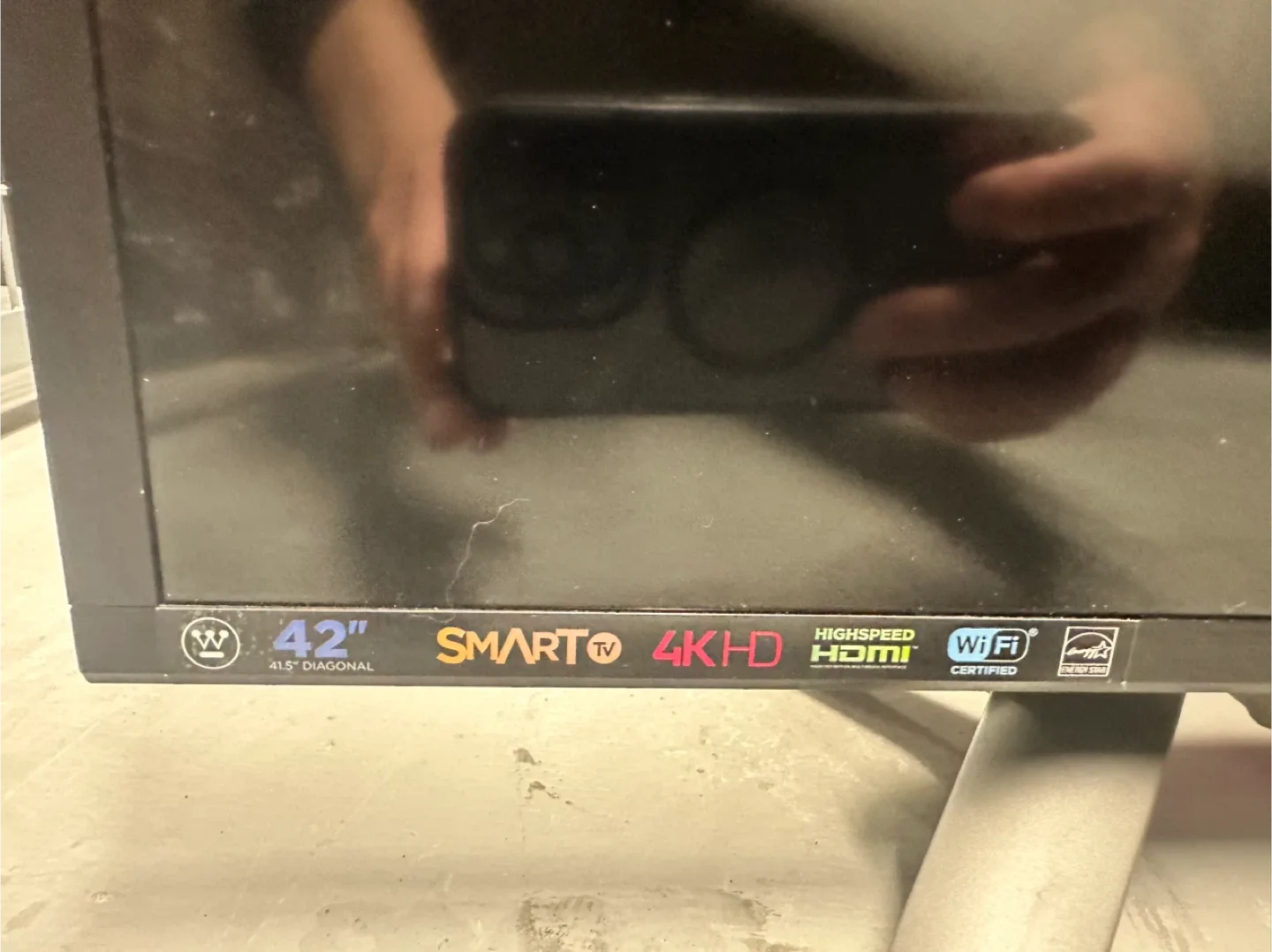 42" Westinghouse TV - Smart TV image indicator(3)