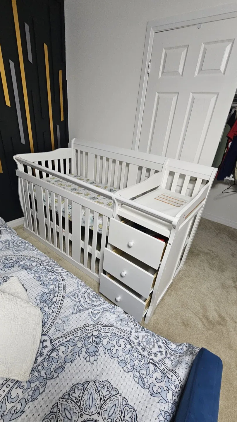 White Baby Crib with Changing Table