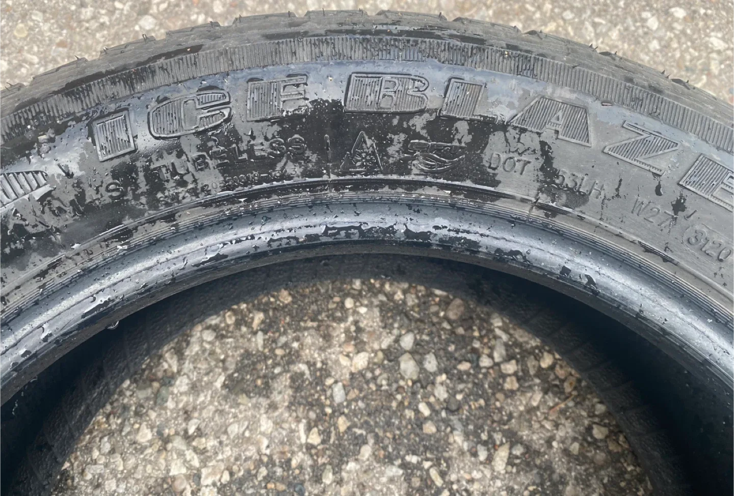 Ice Blazer Winter Tires - 205/55R16 image indicator(2)