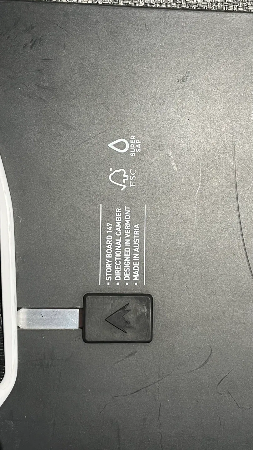 Burton family tree 147 Snowboard w/ Lexa Bindings image indicator(4)