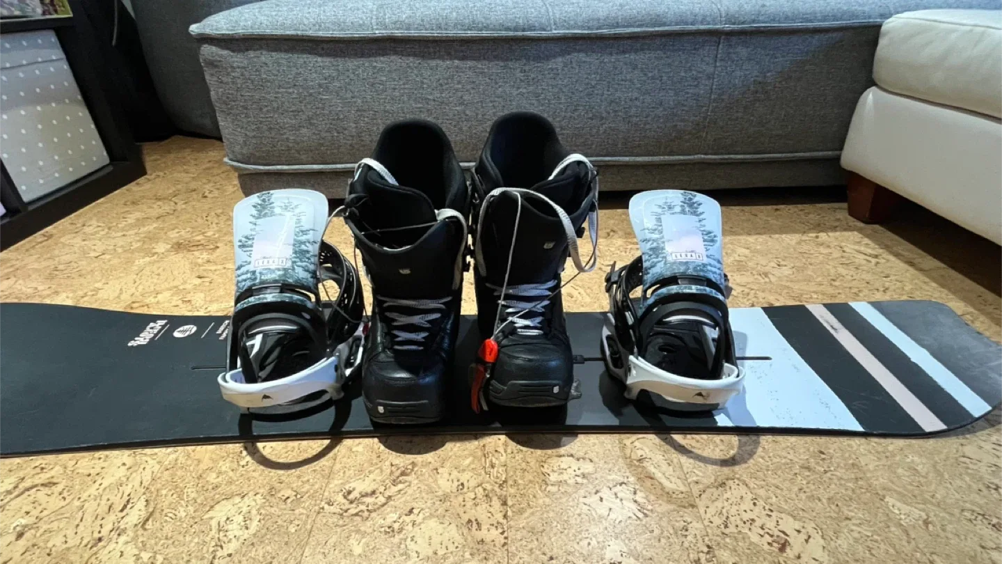 Burton family tree 147 Snowboard w/ Lexa Bindings image indicator(7)