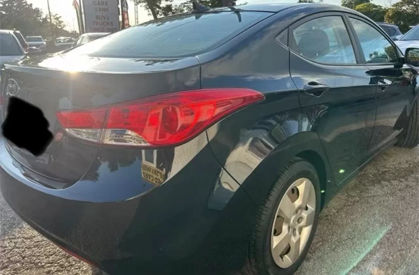 Hyundai Elantra - Black Sedan