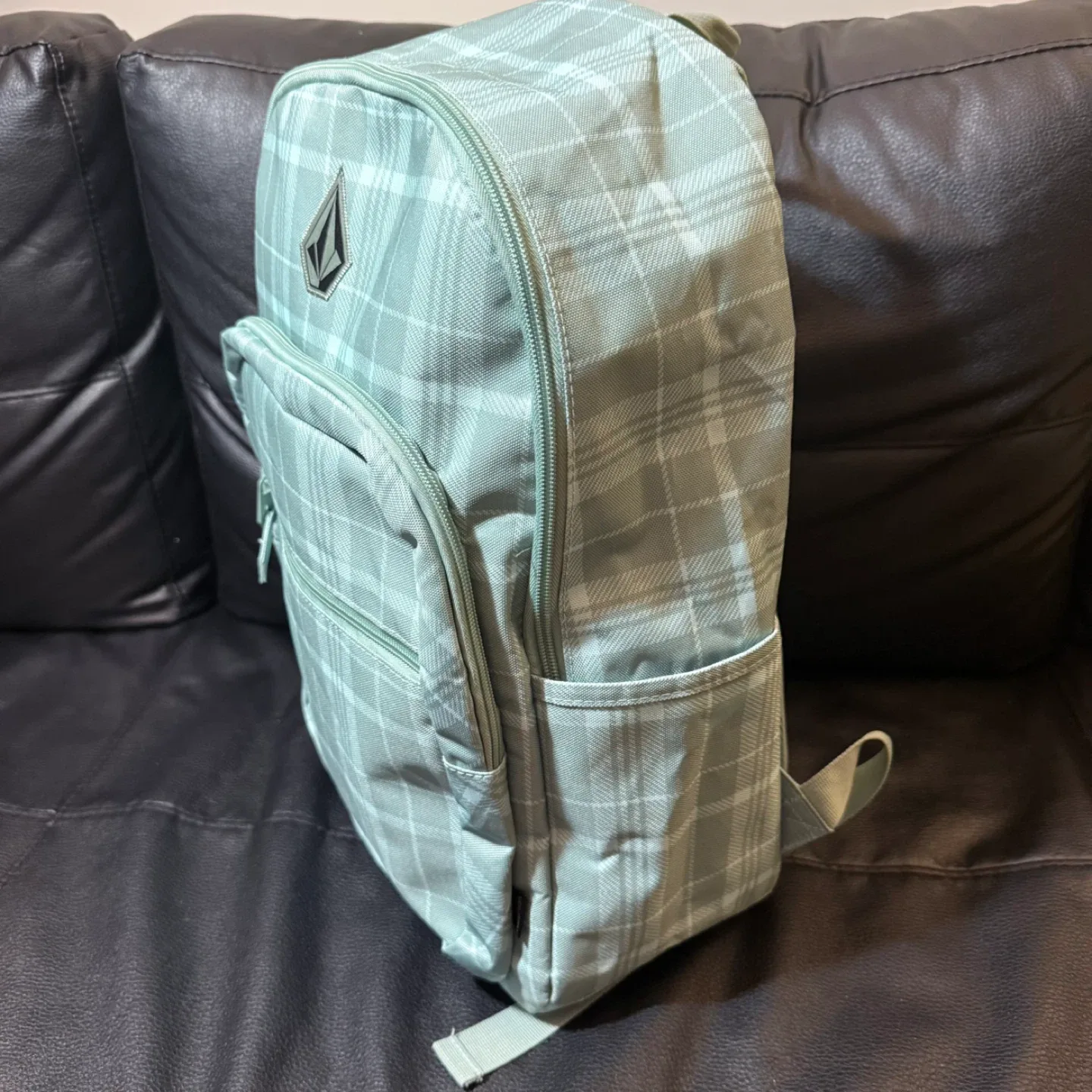 Brand New Volcom Plaid Backpack image indicator(4)